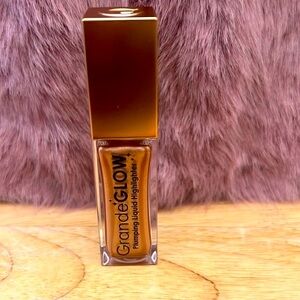 GrandeGLOW Plumping Liquid Highlighter